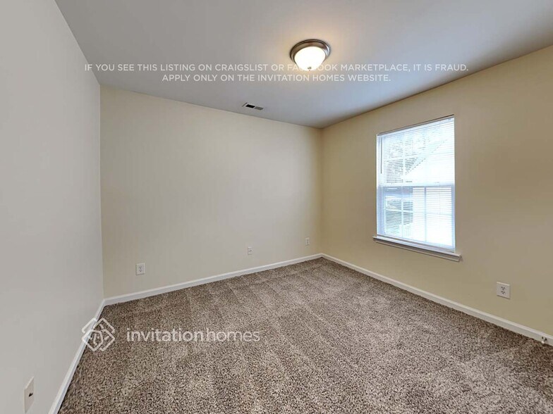 Building Photo - 3927 Laurel Glen Dr