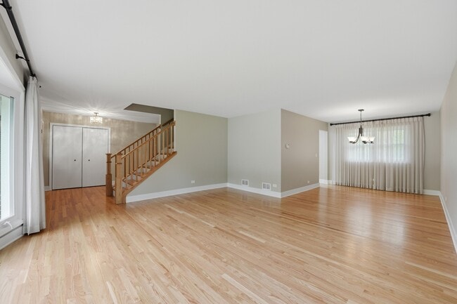 Building Photo - 4452 Burgundy Pl