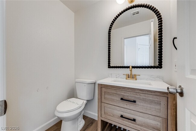 Building Photo - 10429 Vinson Point Ave