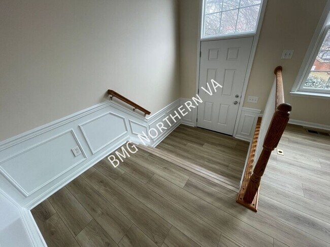 Building Photo - 22525 Maison Carree Square