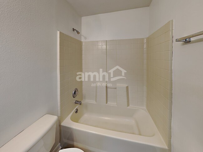 Building Photo - 4416 Brookdale Court