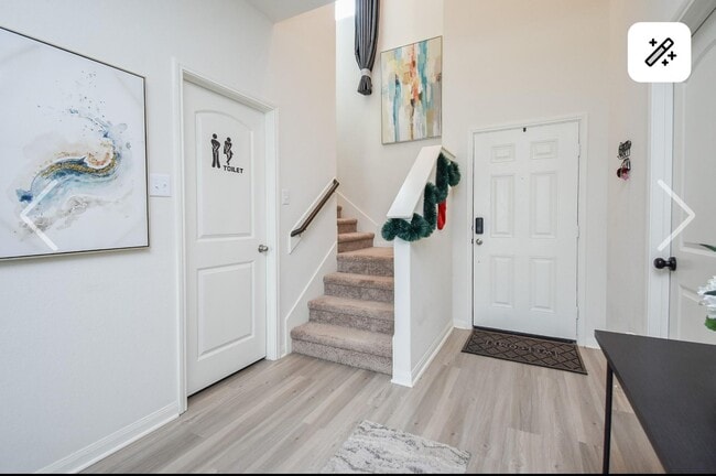 Building Photo - 305 Elm Patch Dr