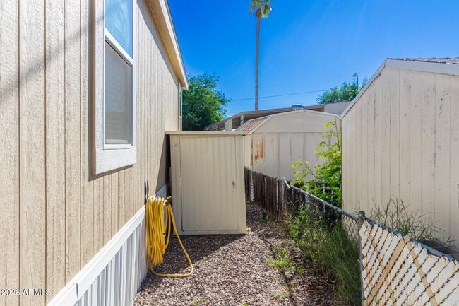 Building Photo - 10810 N 91st Ave