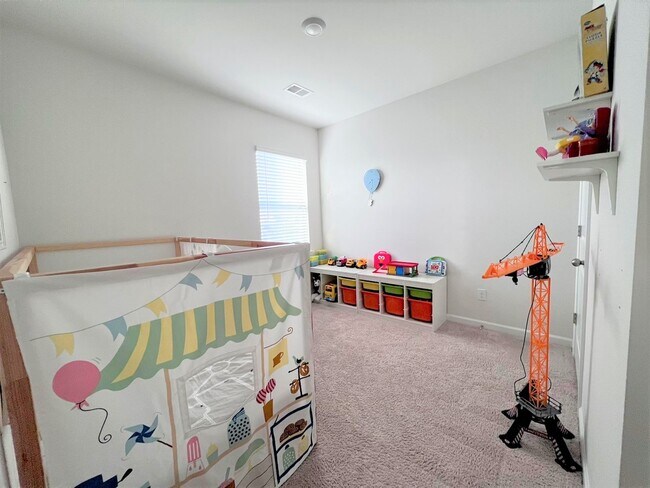 Building Photo - 110 Rogers Knoll Ln