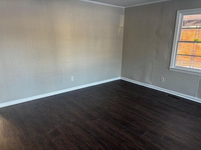 Building Photo - 5632 Birch Rd