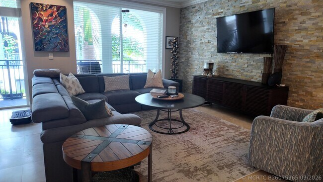 Building Photo - 3038 Waterside Cir