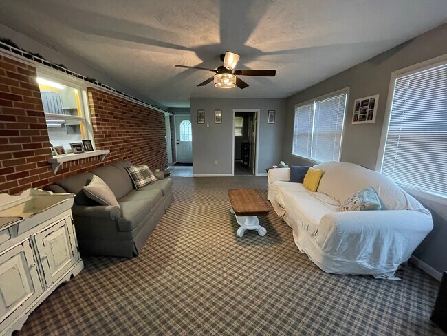 Building Photo - 20 Corriedale Rd