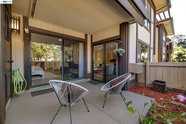 Building Photo - 39139 Argonaut Way