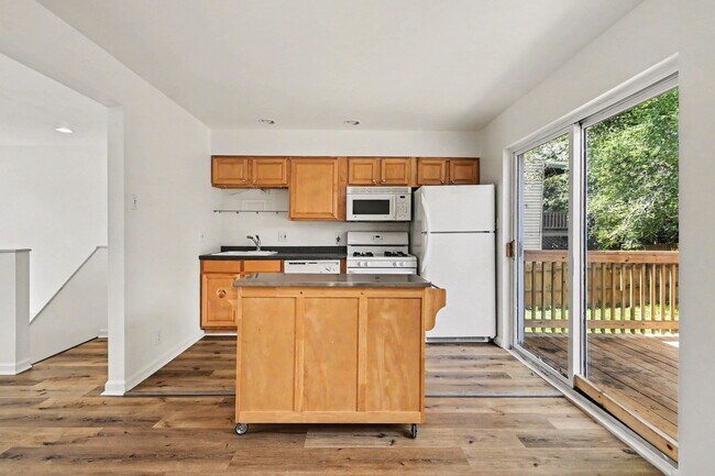 Building Photo - 2629 Brannon Ave