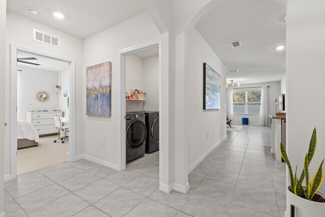 Building Photo - 4BR Under $2,300/mo | Tesla Charger | 15 Min to Lake Nona