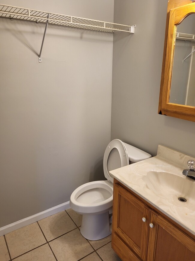 Building Photo - 176 Spring Cir Dr