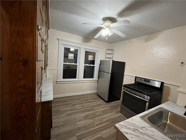 Building Photo - 168 Rodney Ave