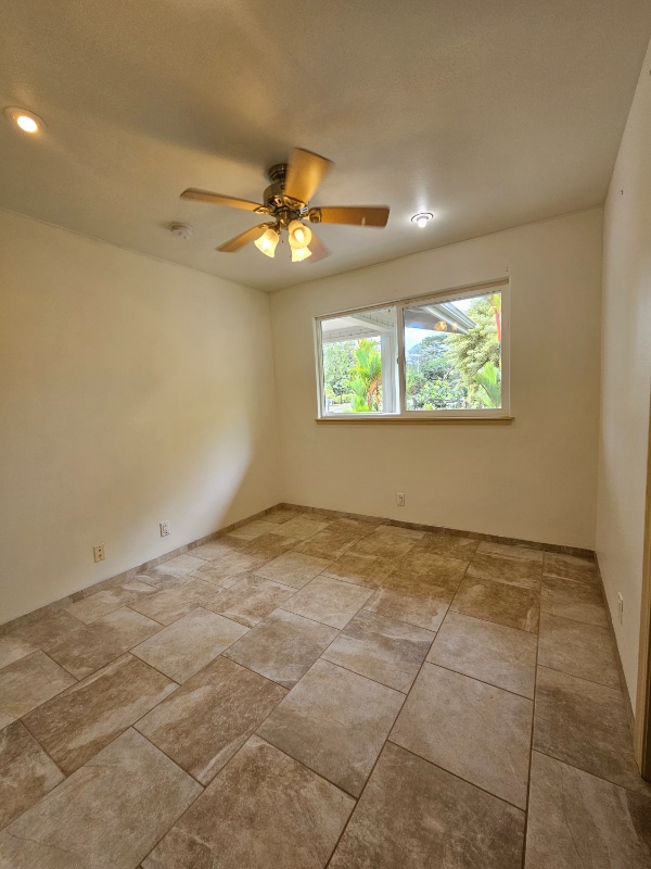 Building Photo - 15-1331-1331 24th Ave