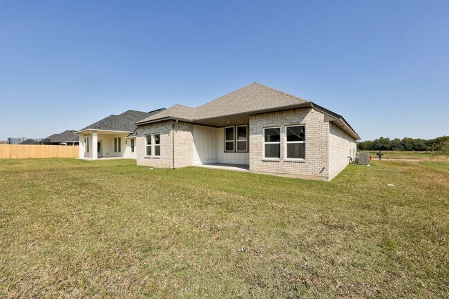 Building Photo - Brand New Home in Mustang!