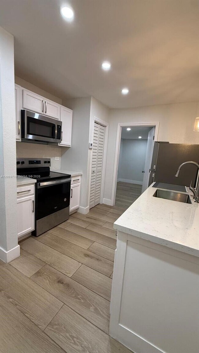 Building Photo - 17530 NW 68th Ave