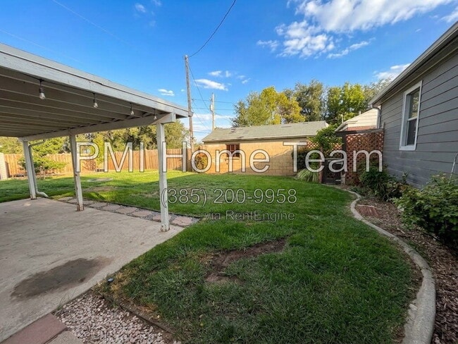 Building Photo - 177 Country Club Dr