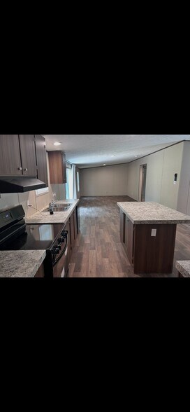 Building Photo - 2642 Forbes Rd