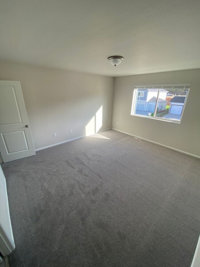 Building Photo - 100 NE Belfair Sta