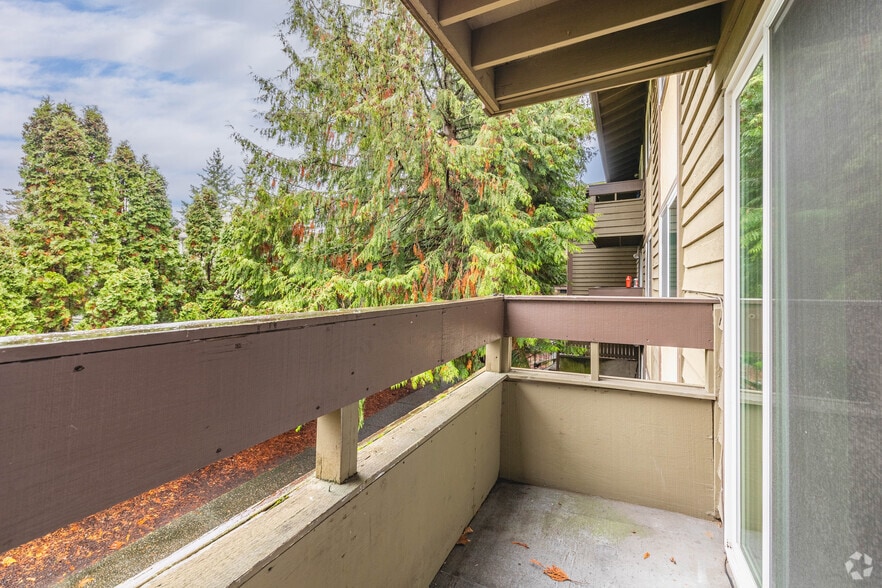 1BR, 1BA - 720SF - Balcony/Patio - Heritage Grove
