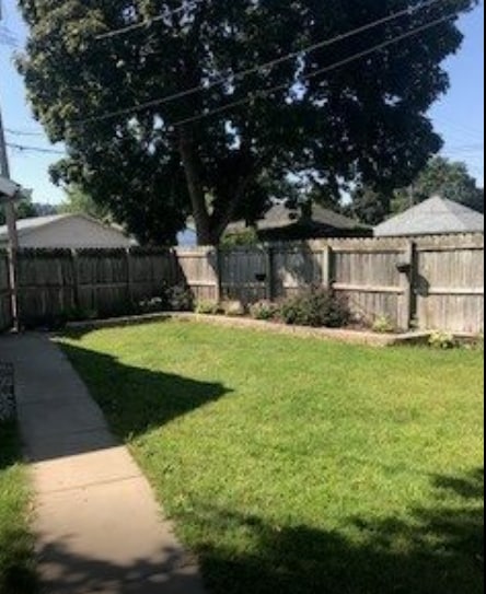 Back Yard fenced in - 421 E Sanborn St