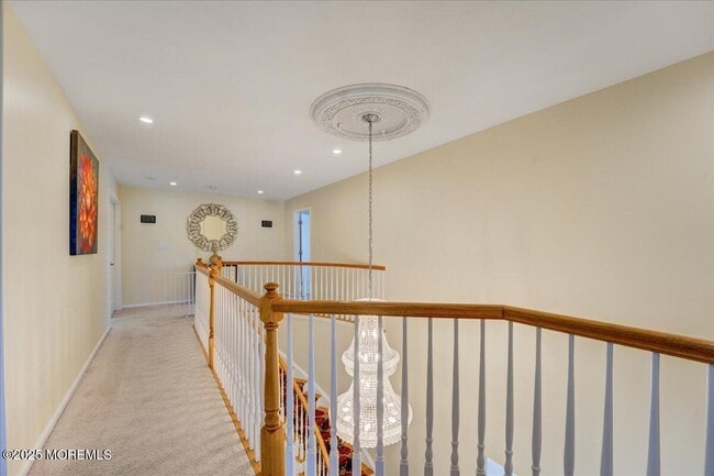 Building Photo - 11 Rockspray Ct