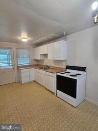 Building Photo - 305 Delaware Cir