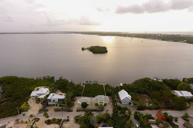 Building Photo - 45 Mutiny Pl