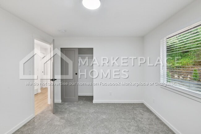 Building Photo - 2032 N Castle Way