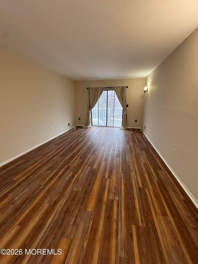 Building Photo - 22 Beverly Ct