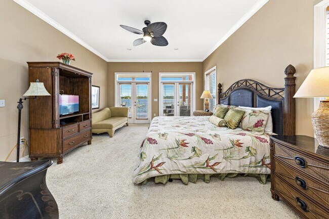 Building Photo - 1232 W Lagoon Ave