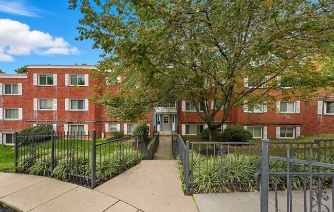 Building Photo - 3829 Hamilton St