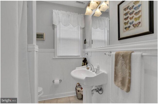 Building Photo - Bellmaw/Palmyra - 5 Bed 2 Bath Single
