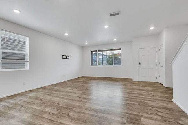 Building Photo - 21546 E 59th Pl