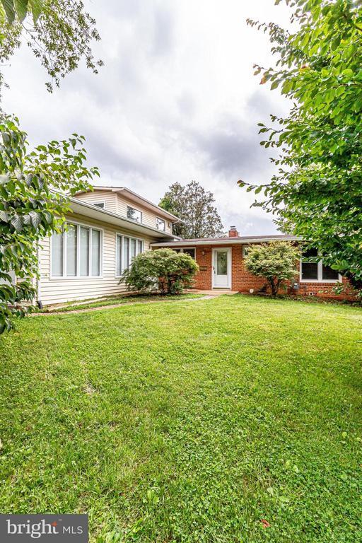 Building Photo - 6525 Byrnes Dr