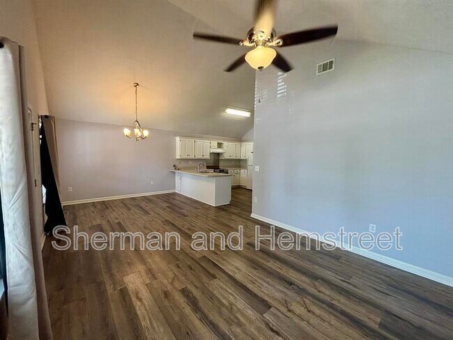 Building Photo - 831 D'Antignac St