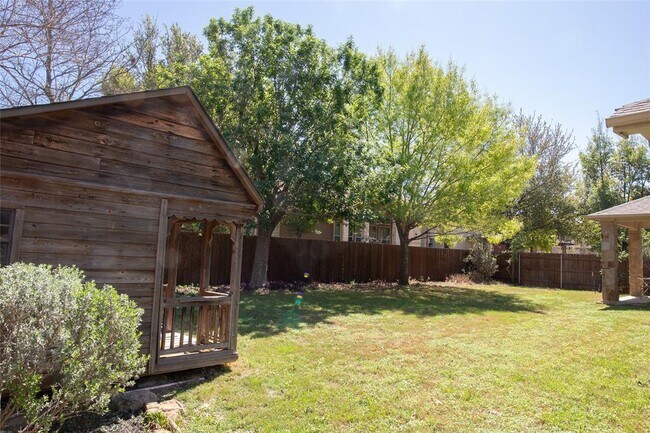 Building Photo - 2121 Settlers Park Loop