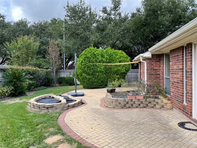 Building Photo - 1602 Lawick Cir