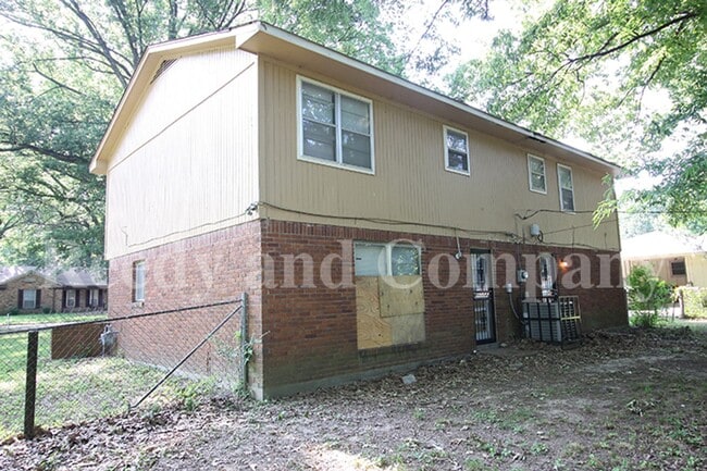 Building Photo - 3635 W Big Bend Dr