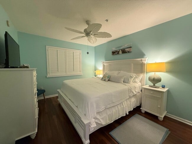 Building Photo - 236 Village Blvd