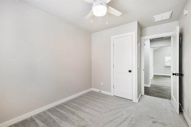 Building Photo - 10615 Prospect Hill Dr