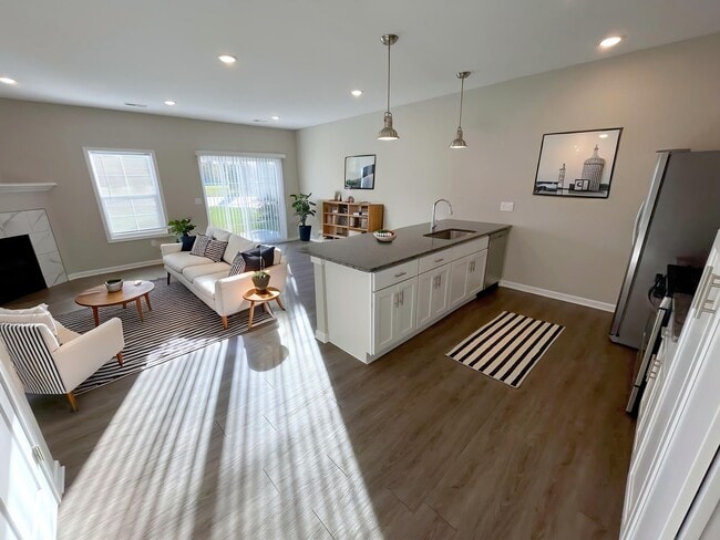 Kodiak Townhome - Orchard Grove Apartments