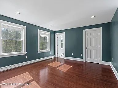 Building Photo - 119 Cedar Dr