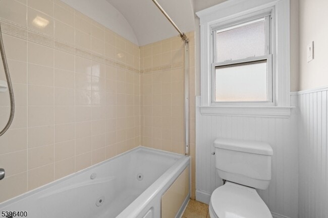 Building Photo - 136 Clifton Blvd