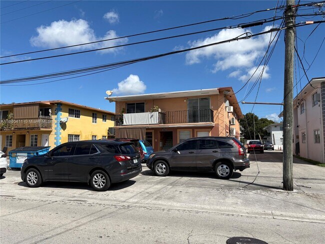 Building Photo - 1125 SE 9th Ave