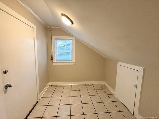 Building Photo - 1525 Fort Bragg Rd