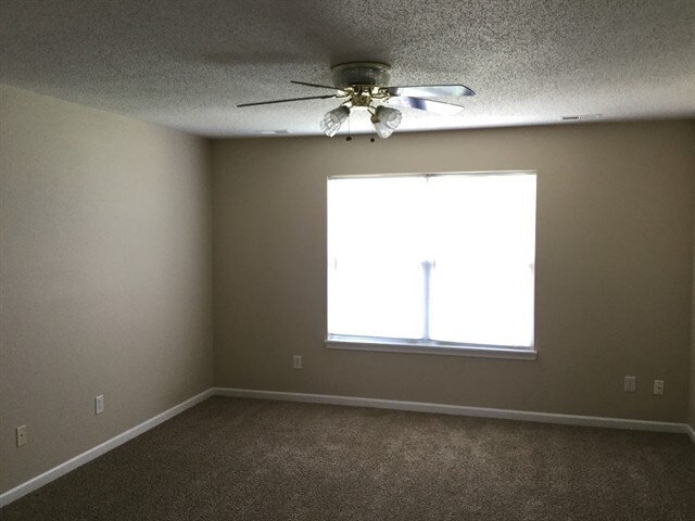 Building Photo - 12187 Running Springs Rd