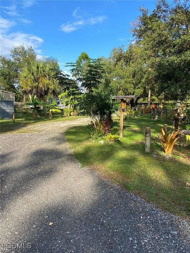 Building Photo - 430 S Lindero St