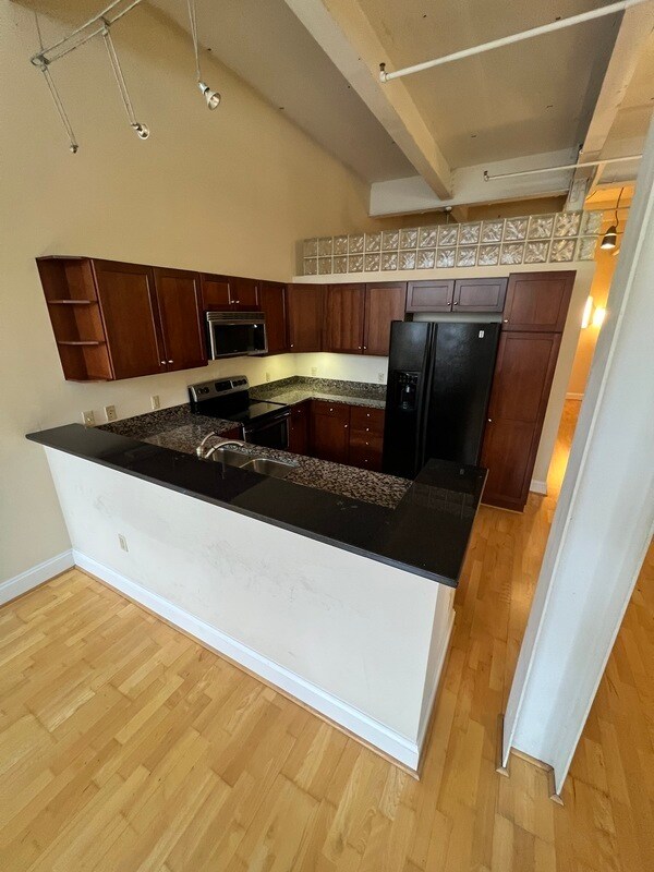 Building Photo - 306 N 26th St