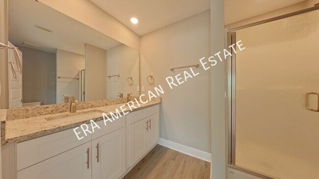 Building Photo - 844 Fairview Dr