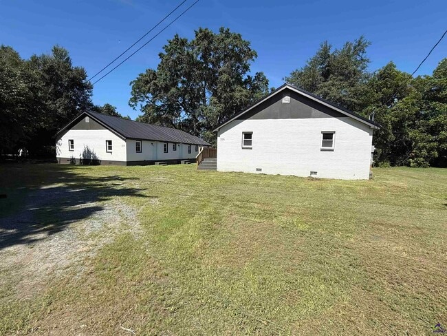 Building Photo - 106 Molette St